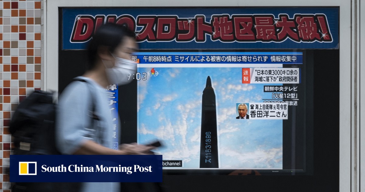 2 Korean school students in Japan confronted by adult man over