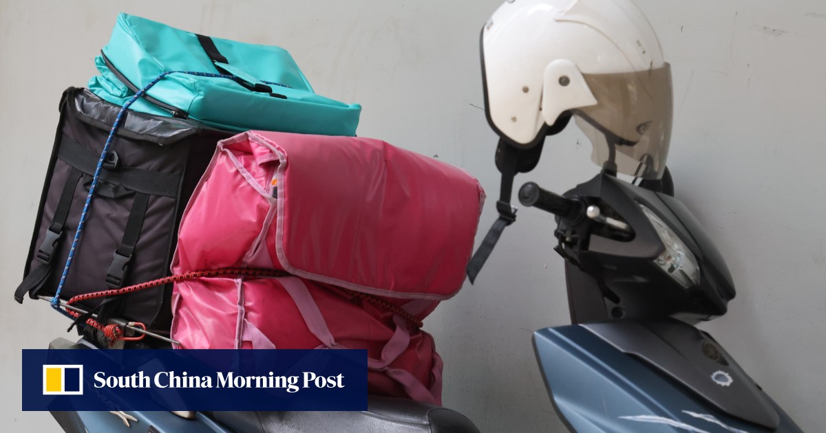 Hong Kong immigration officers arrest 2 food delivery couriers