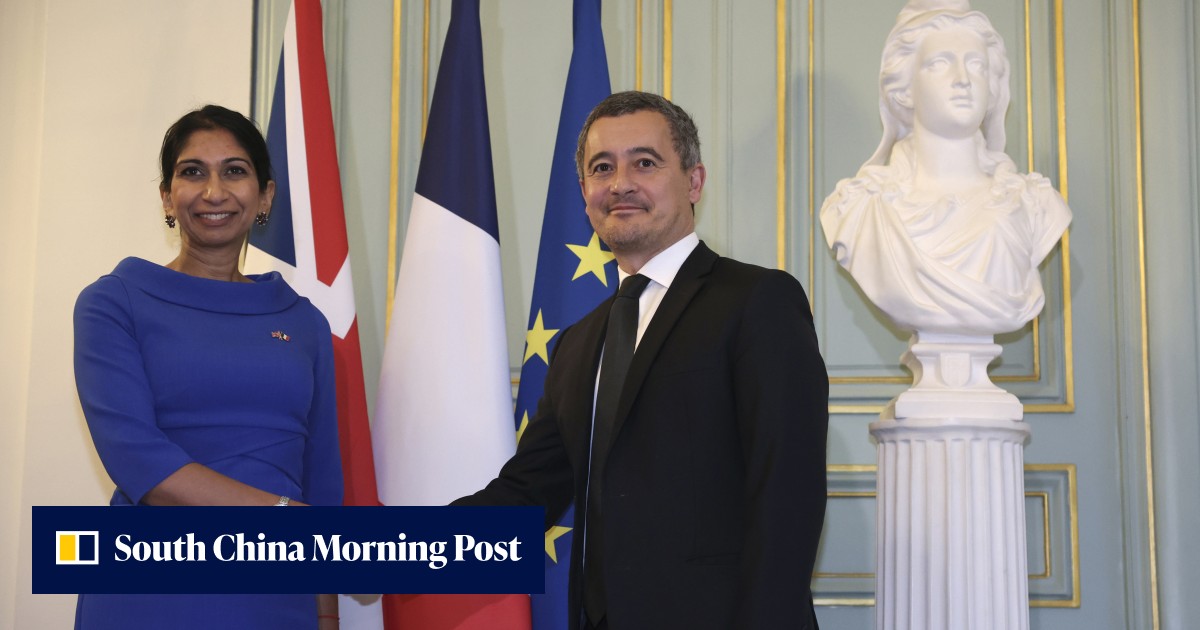 France, UK sign new deal on thwarting migrant Channel crossings | South ...