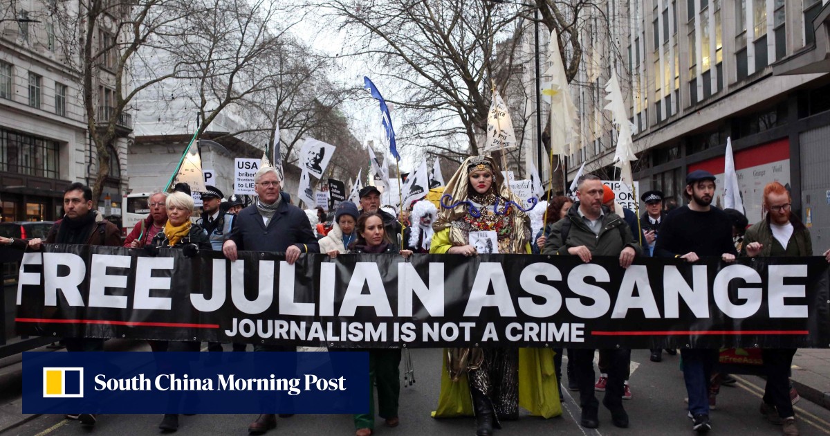 Thousands Hold 'Night Carnival' To Free Julian Assange 