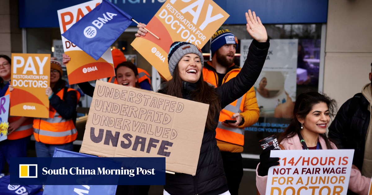Britain’s winter of labour strikes continues as thousands of hospital doctors walk out Britain’s winter of labour strikes continues as thousands of hospital doctors walk out
