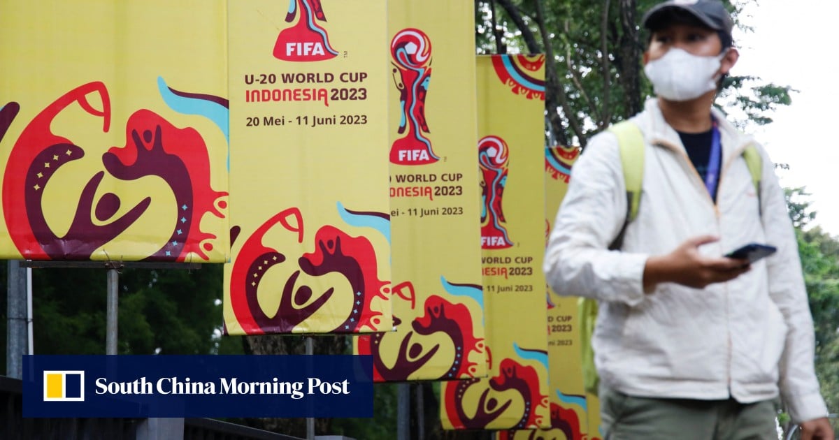 Jokowi dari Indonesia “sedih” dan penggemar sepak bola marah karena FIFA menarik Piala Dunia U-20 karena partisipasi Israel