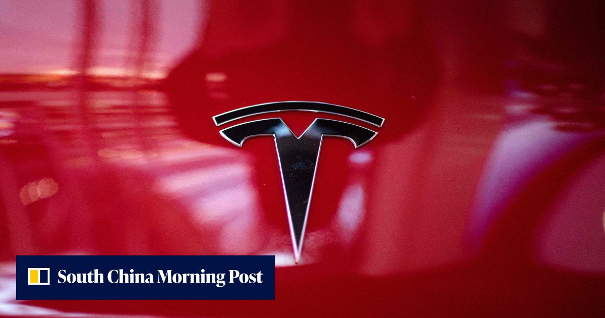 Tesla delivers record 422,875 cars worldwide in first quarter after ...