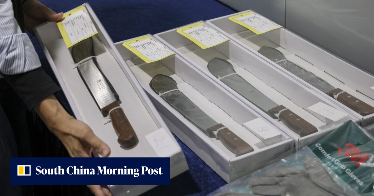 Hong Kong police round up 8 suspects over murder of elderly man in Yuen ...
