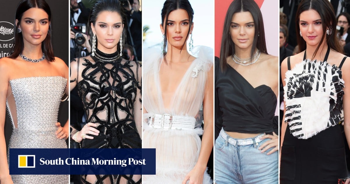 Kendall jenner snake discount earrings