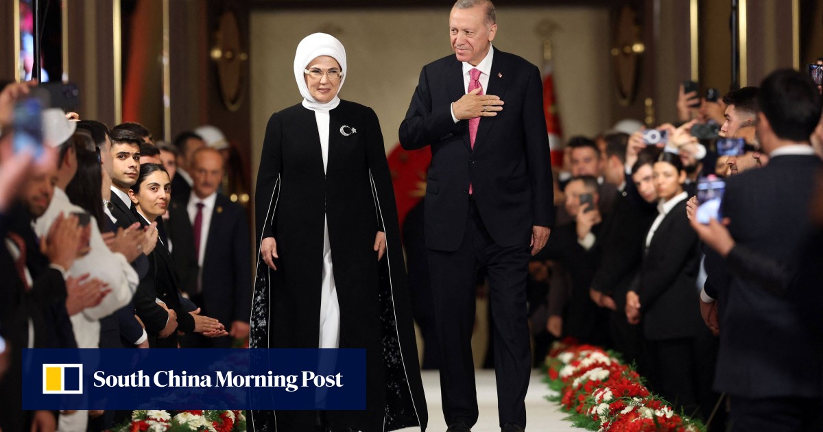 Erdogan promises a stronger, more inclusive Turkey at inauguration
