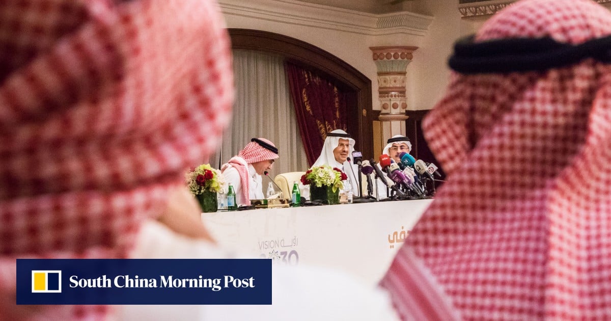 قمة الأعمال العربية الصينية: الصين تسعى إلى اختراق اقتصادي أكبر في الشرق الأوسط مع انجذاب المستثمرين إلى الرياض، لكن السياسة “أكثر تعقيدا”
