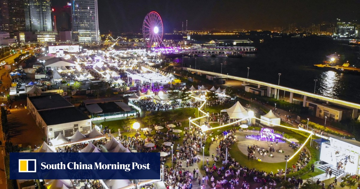 Dyrektor finansowy Hongkongu, Paul Chan, powiedział, że Hongkong uruchomi nocne bazary, zorganizuje więcej konferencji i wystaw, aby przyspieszyć ożywienie gospodarcze