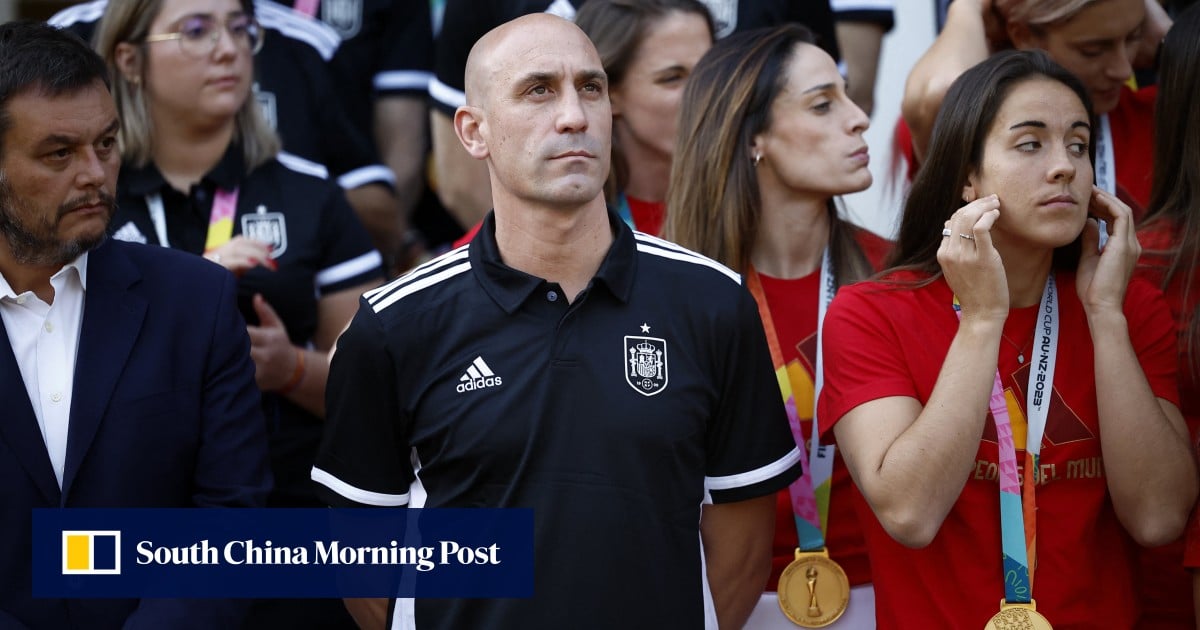 Spanish football federation asks president Luis Rubiales to resign