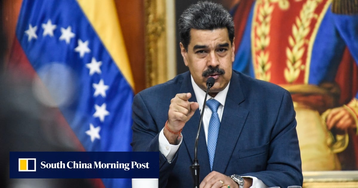 El presidente venezolano Maduro busca fondos chinos para reactivar el sector petrolero del país
