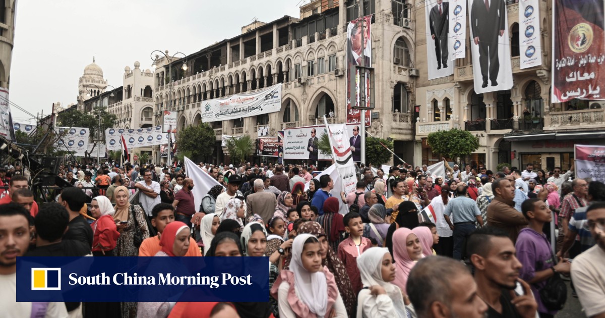 “لا أحد أفضل”: المصريون يتجمعون في القاهرة لدعم ولاية الرئيس السيسي الثالثة
