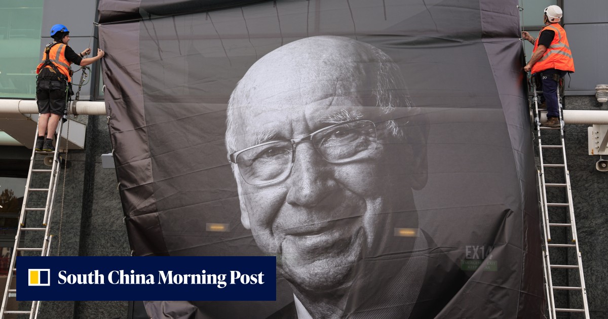 How meeting Manchester United legend Bobby Charlton left Hong Kong ...
