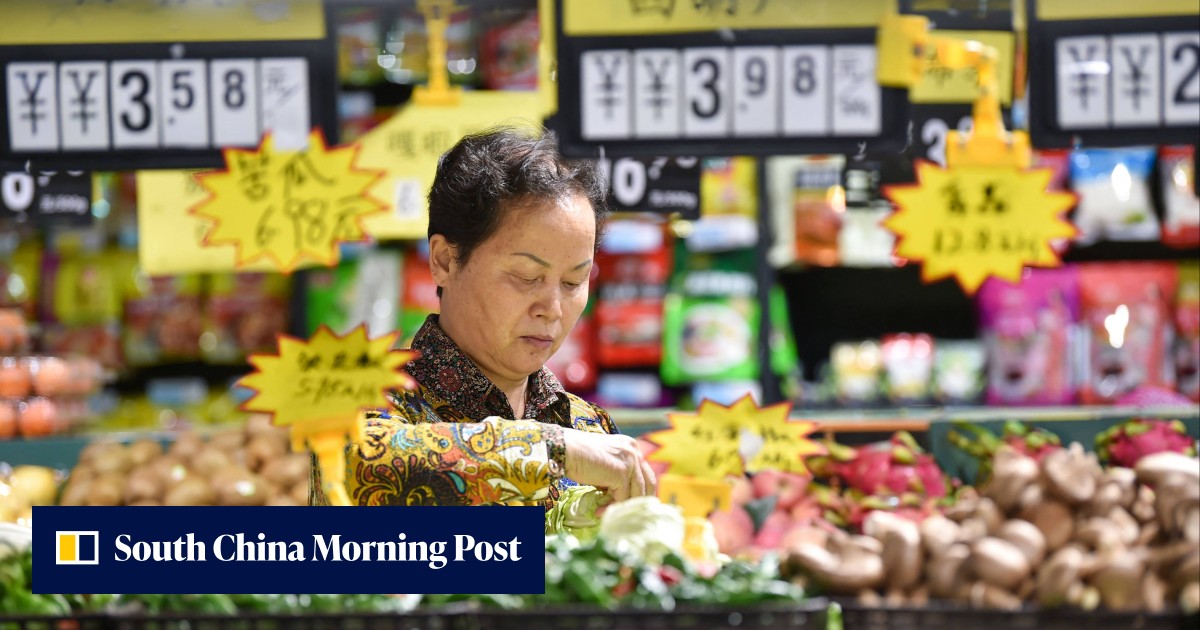 Hong Kong stocks in longest losing streak in three weeks as China ...
