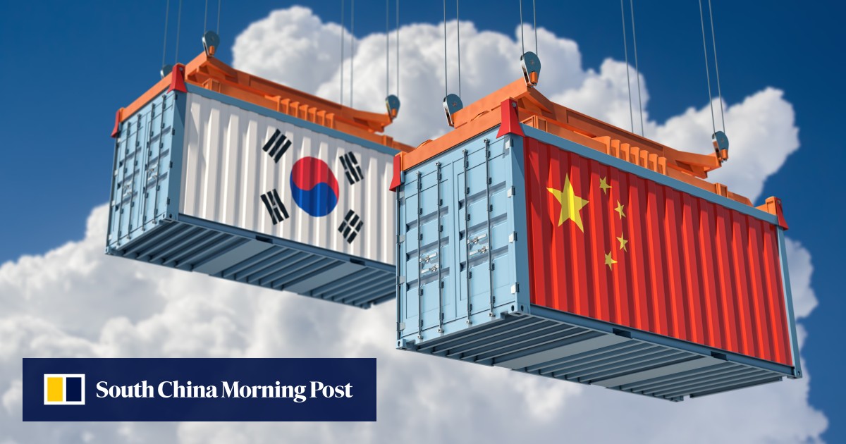 중국과 한국이 지정학적 갈등 속에서 협력을 심화하기 위해 새로운 경제 교류를 과시하고 있다.