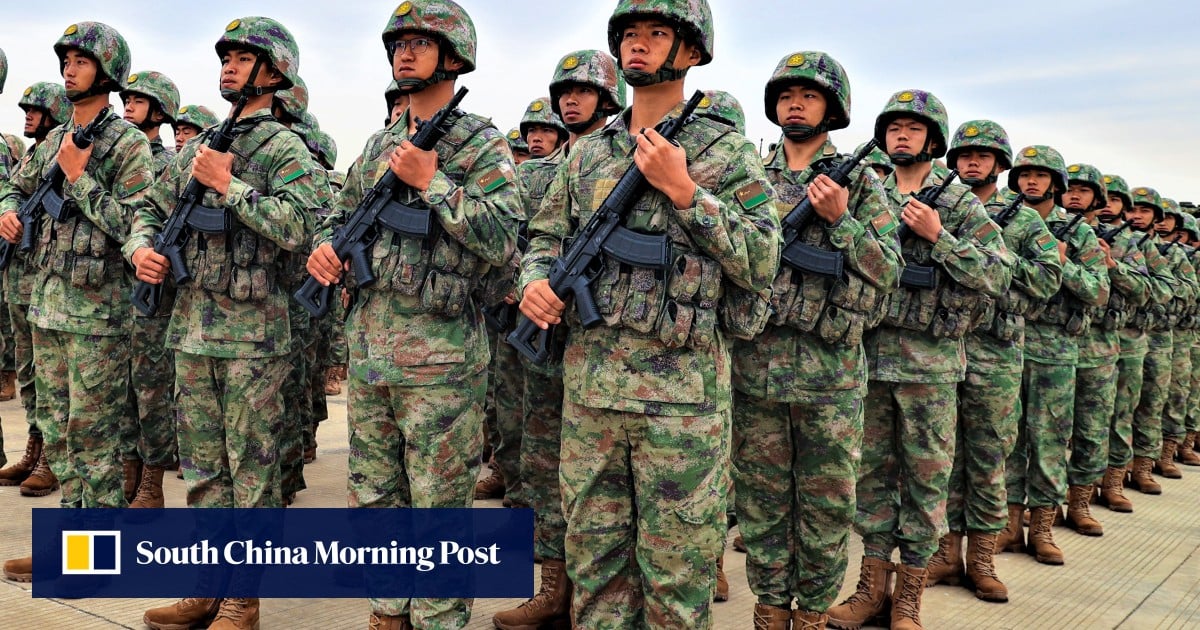 一名中国军官警告解放军中“错误思想倾向”蔓延