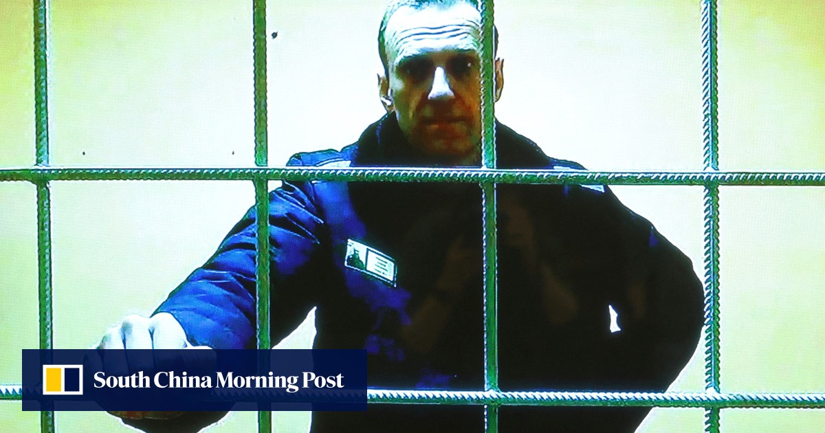 Putin critic and Russian opposition leader Alexei Navalny ‘fainted’ in jail, not heard from in 5 days
