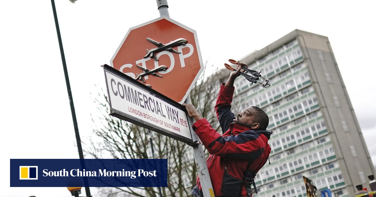 2 men run off with new Banksy installation in London