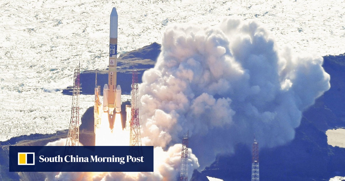 Japan moon probe enters lunar orbit, on target to become fifth country to achieve landing on January 20