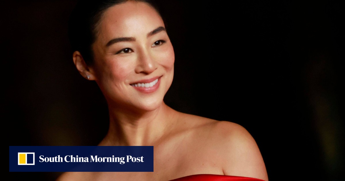 Meet Greta Lee, the Past Lives star up for a Golden Globe for best actress:  she stuns in Loewe on the red carpet, starred with Tina Fey and Amy Poehler  in Sisters,