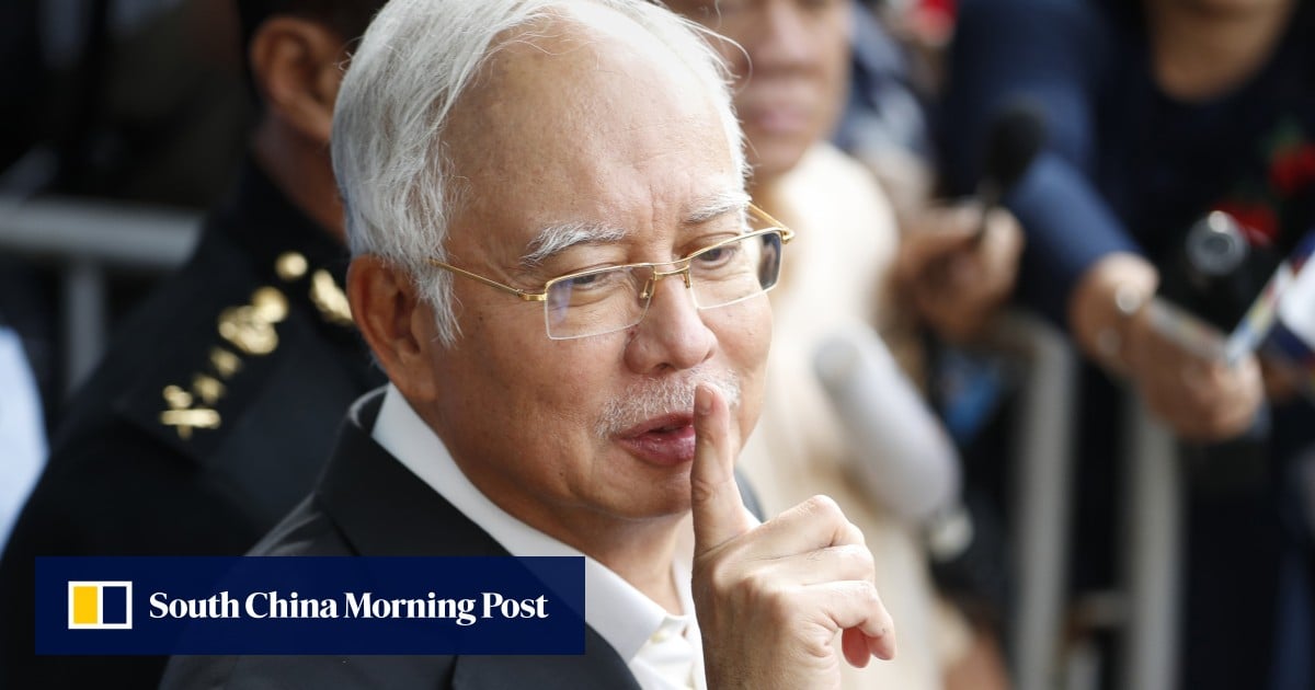 马来西亚纳吉布·拉扎克 (Najib Razak) 寻求法院下架有关 1MDB 丑闻的 Netflix 节目《逃亡者》(Man on the Run)
