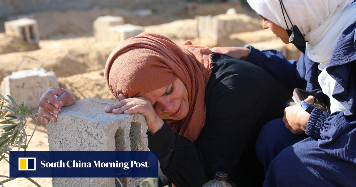 Israeli strike kills 16 in southern Gaza; no word if medicines reached hostages
