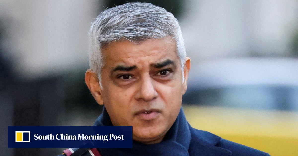Rejoining EU customs union should be on the table, says London mayor, with UK-Brexit deal due for review