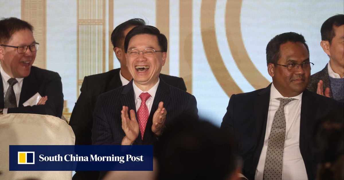 香港李家超在马来西亚商会成立十周年庆典上呼吁与马来西亚建立更紧密的联系 香港李家超在马来西亚商会成立十周年庆典上呼吁与马来西亚建立更紧密的联系