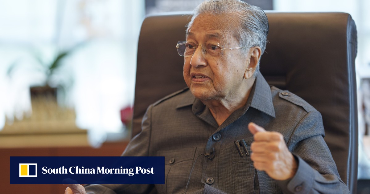 随着调查范围扩大,马来西亚反腐败机构要求马哈蒂尔的另一位儿子申报资产 随着调查范围扩大,马来西亚反腐败机构要求马哈蒂尔的另一位儿子申报资产