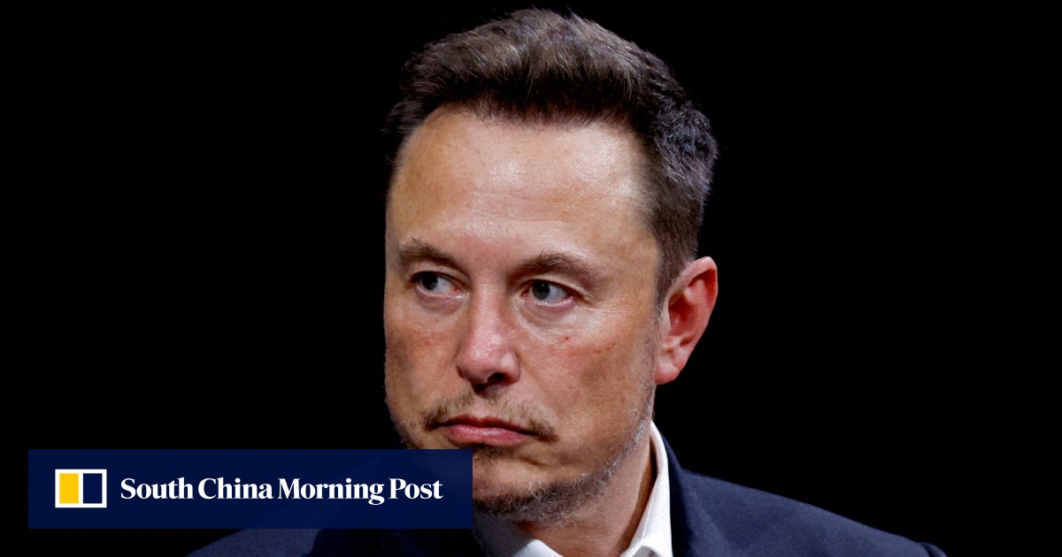Tesla stocks slump as Musk’s fortune dips under US0 billion, while Amazon’s Bezos closes in as world’s richest person