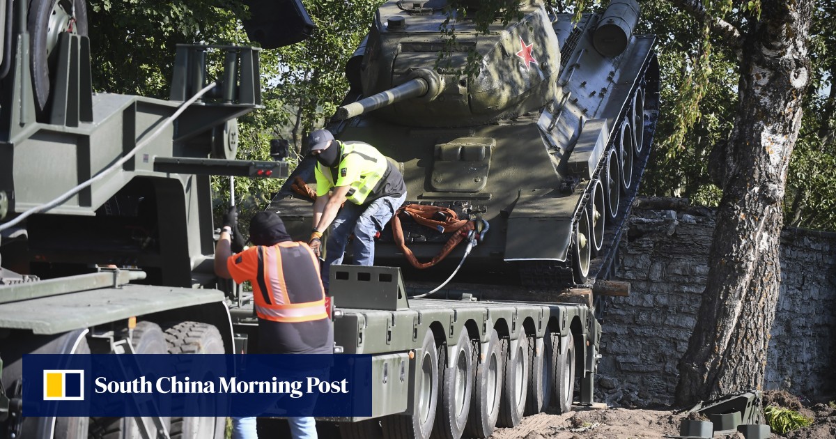 Russia puts leader of Nato member Estonia on wanted list over removal of Soviet-era monuments