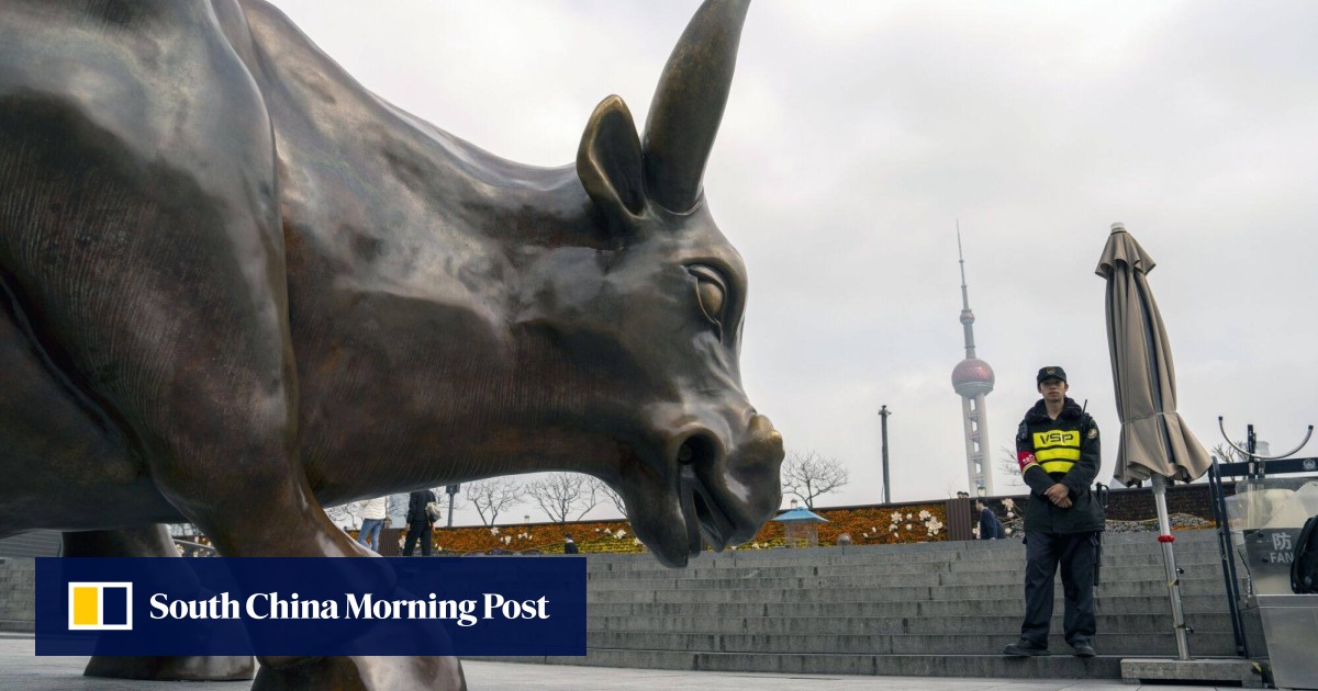 Hong Kong stocks slip as BYD, Li Auto lead losses on EV price war, Chinese builders gain after surprise cut in lending rate