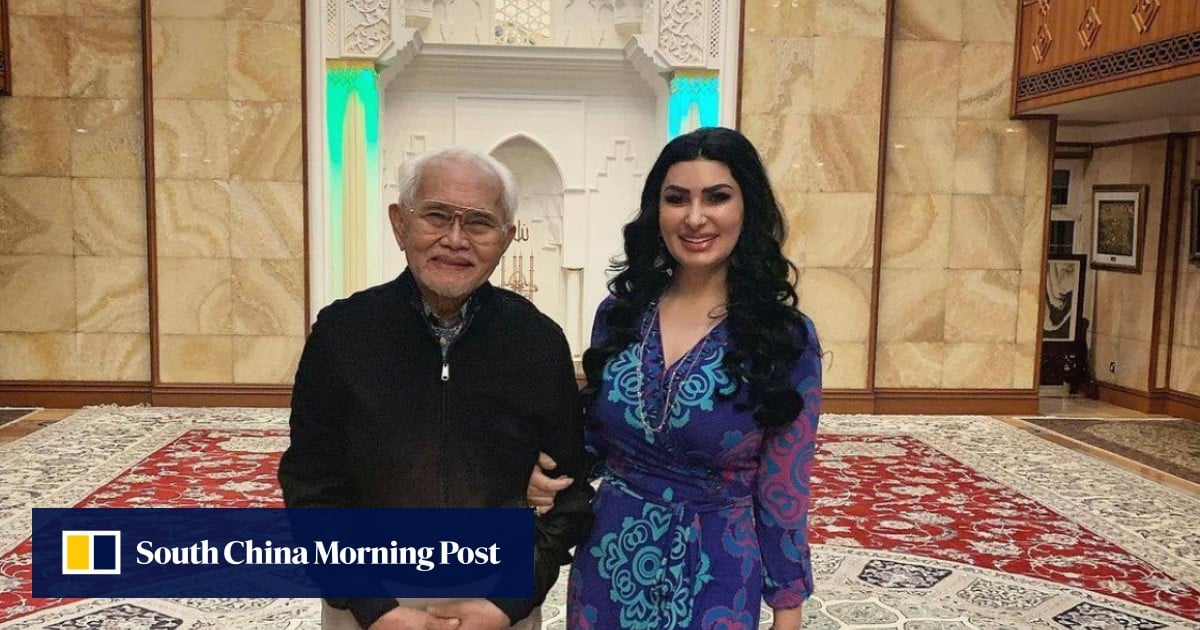 在马来西亚,金钱纠纷给砂拉越前州长泰益玛目的去世蒙上了长长的阴影 在马来西亚,金钱纠纷给砂拉越前州长泰益玛目的去世蒙上了长长的阴影