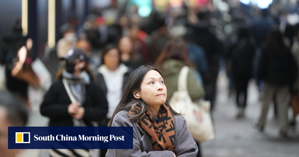 Hong Kong Observatory Issues Cold Weather Warning Over Low Of 12 Hong Kong Observatory Issues Cold Weather Warning Over Low Of 12