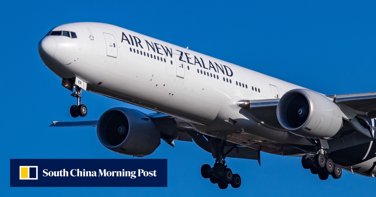 Air New Zealand apologises for charging couple US,000 to change flight after cancer diagnosis