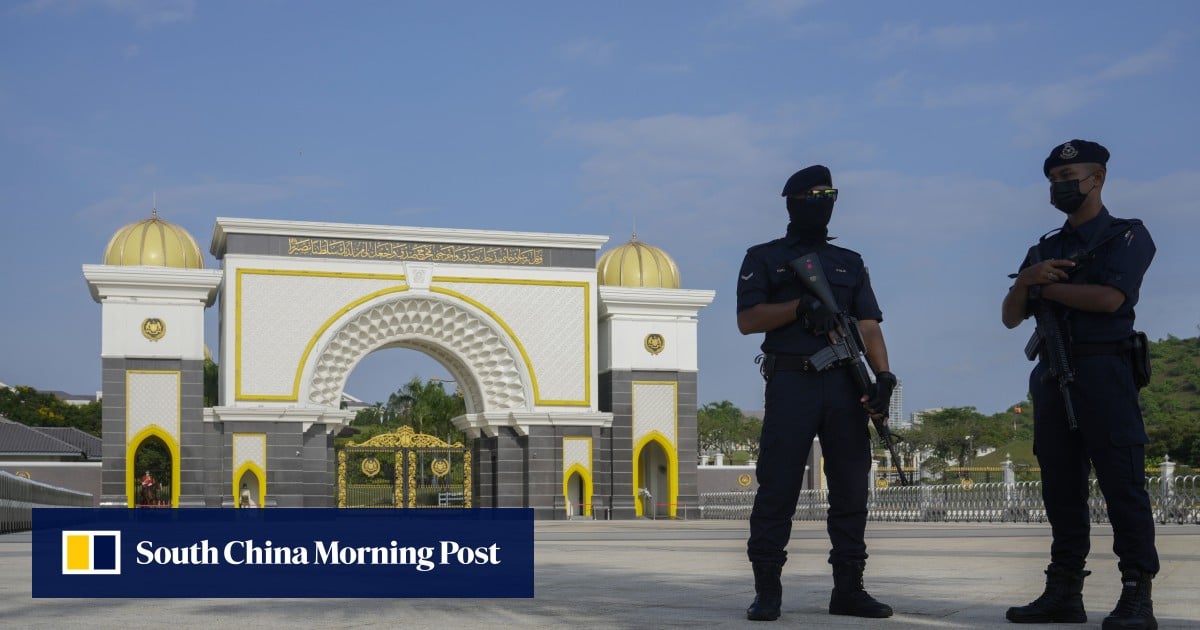 马来西亚用手枪逮捕以色列间谍嫌疑人,加强国王和总理安瓦尔的安全 马来西亚用手枪逮捕以色列间谍嫌疑人,加强国王和总理安瓦尔的安全