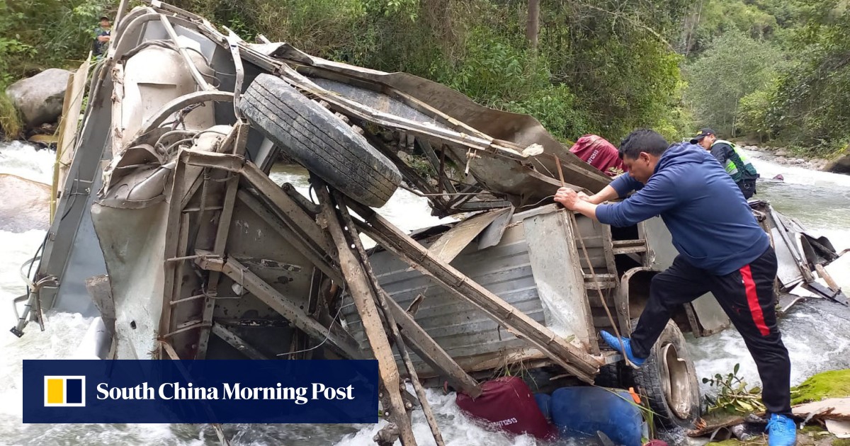 At least 25 dead in Peru after bus plunges into ravine