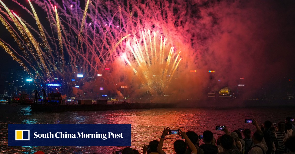 Hong Kong’s ‘golden week’ fireworks flop prompts industry veteran to urge authorities to manage tourists’ expectations better