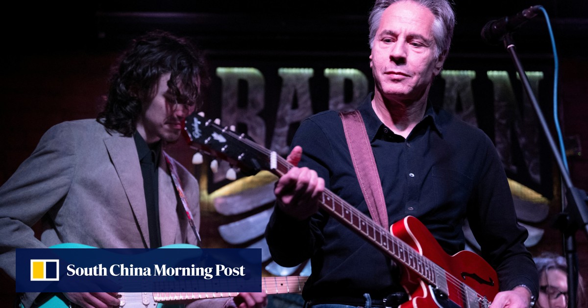 Ukraine, Rockin’ in the Free World? Mixed reviews after Blinken’s Kyiv bar performance