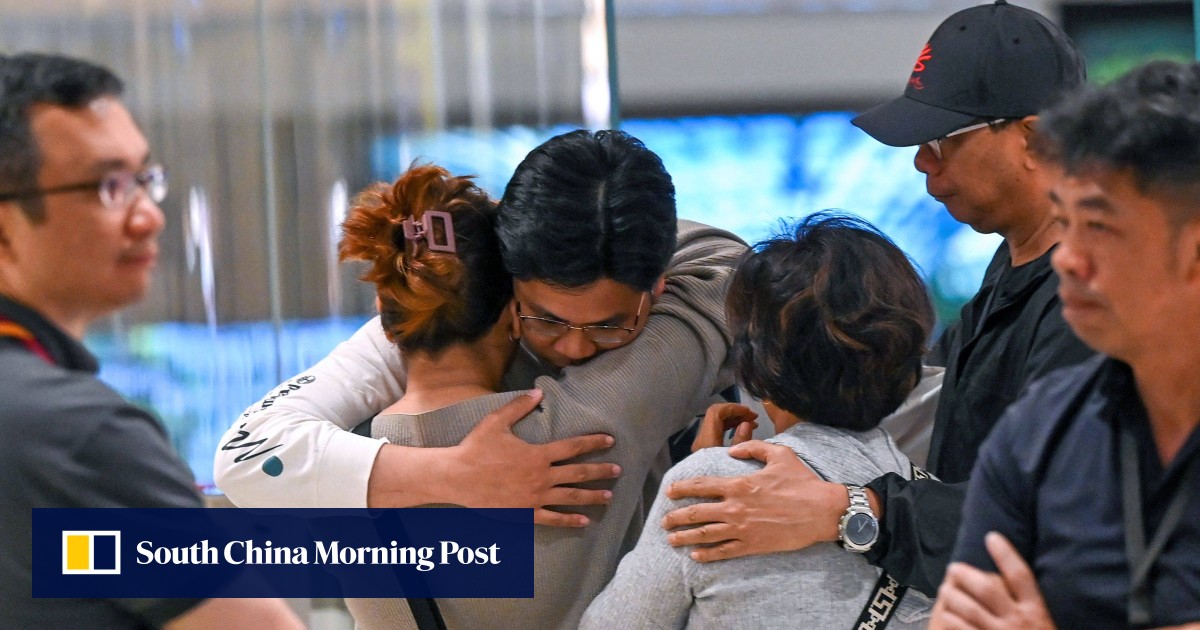 Passengers of turbulence-hit Singapore Airlines flight arrive in city state as US to help with probe