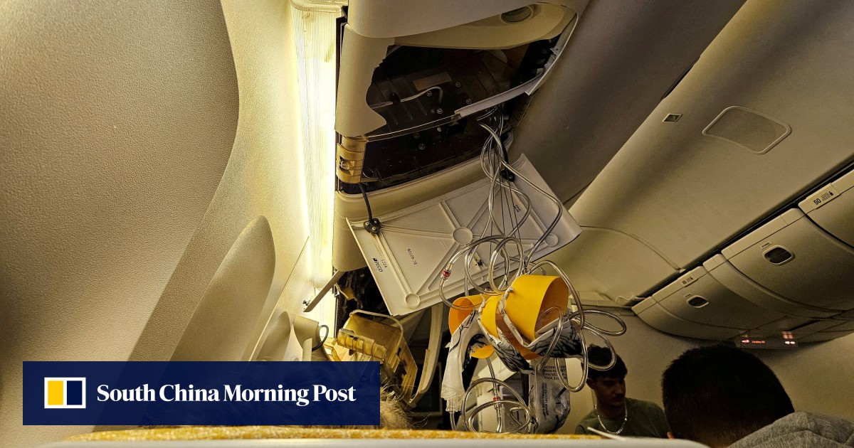 Singapore Airlines turbulence: mandatory seat belt rule throughout flights is impractical, analysts say