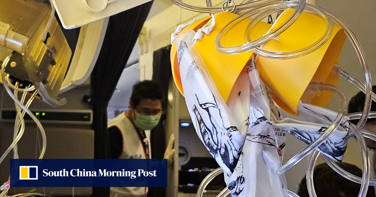 Singapore Airlines SQ321 turbulence: rapid gravitational force changes likely led to injuries, investigators say