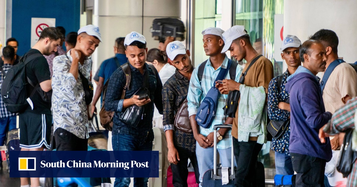 数千名孟加拉人聚集在机场等待法律工作截止日期，令马来西亚人震惊