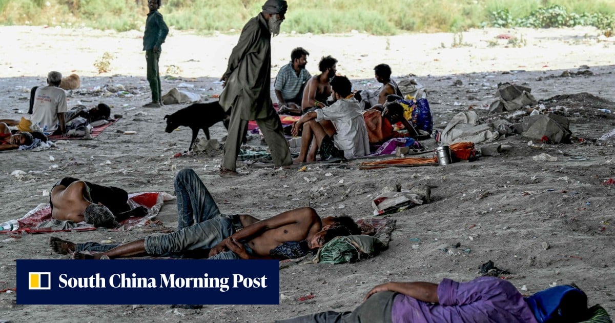 Homeless Sun India’s merciless heat torments New Delhi’s homeless: ‘sun burns down ...