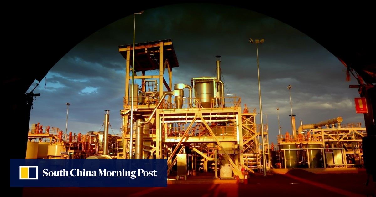 Australia orders Chinese investors to sell stakes in rare earths miner