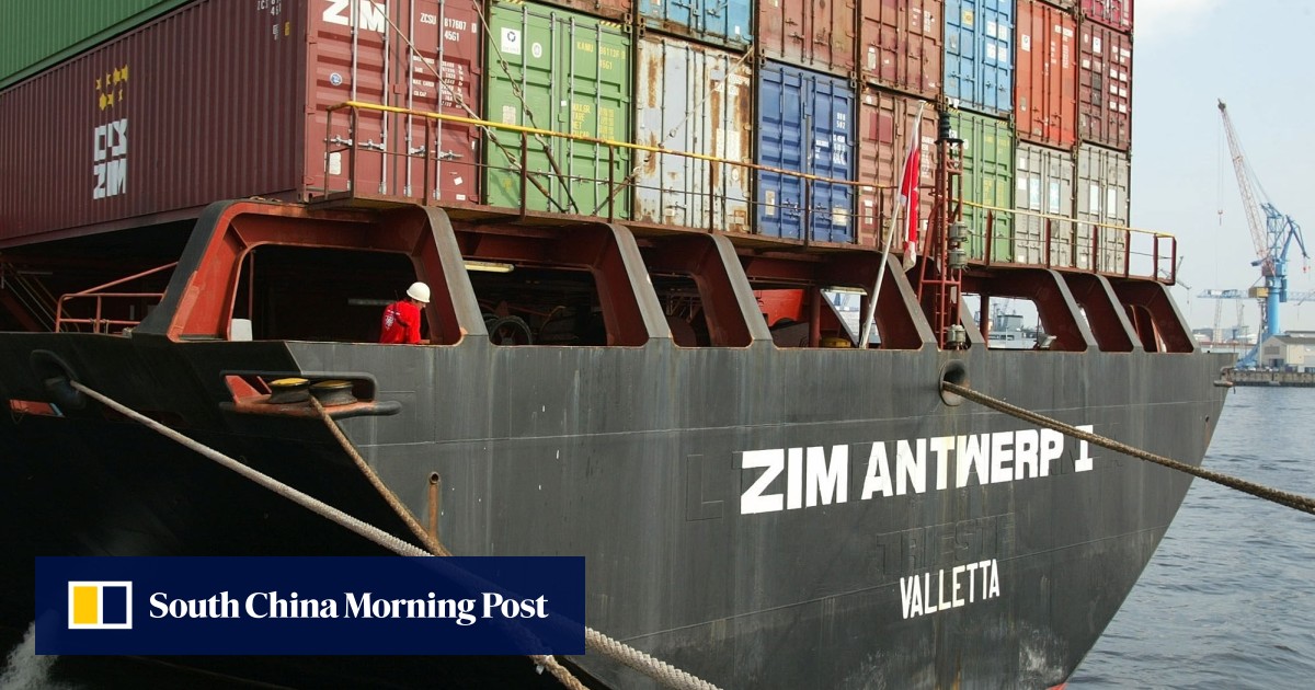 马来西亚禁止以色列航运巨头 Zim 旗下的集装箱入境，并将其退回泰国