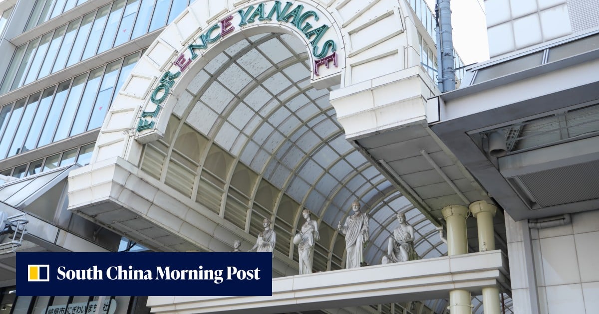 Department store quitting shopping arcade a sign of the times in central ...