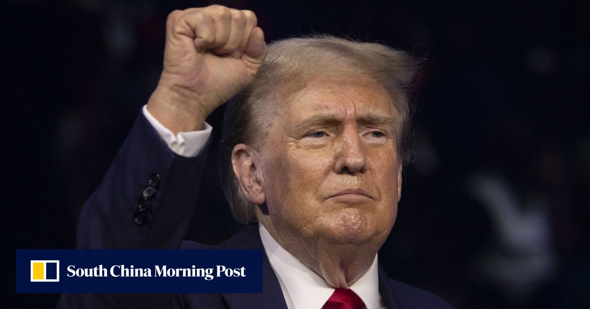 Ex-Trump adviser urges him to cut economic ties with China, restart nuclear tests
