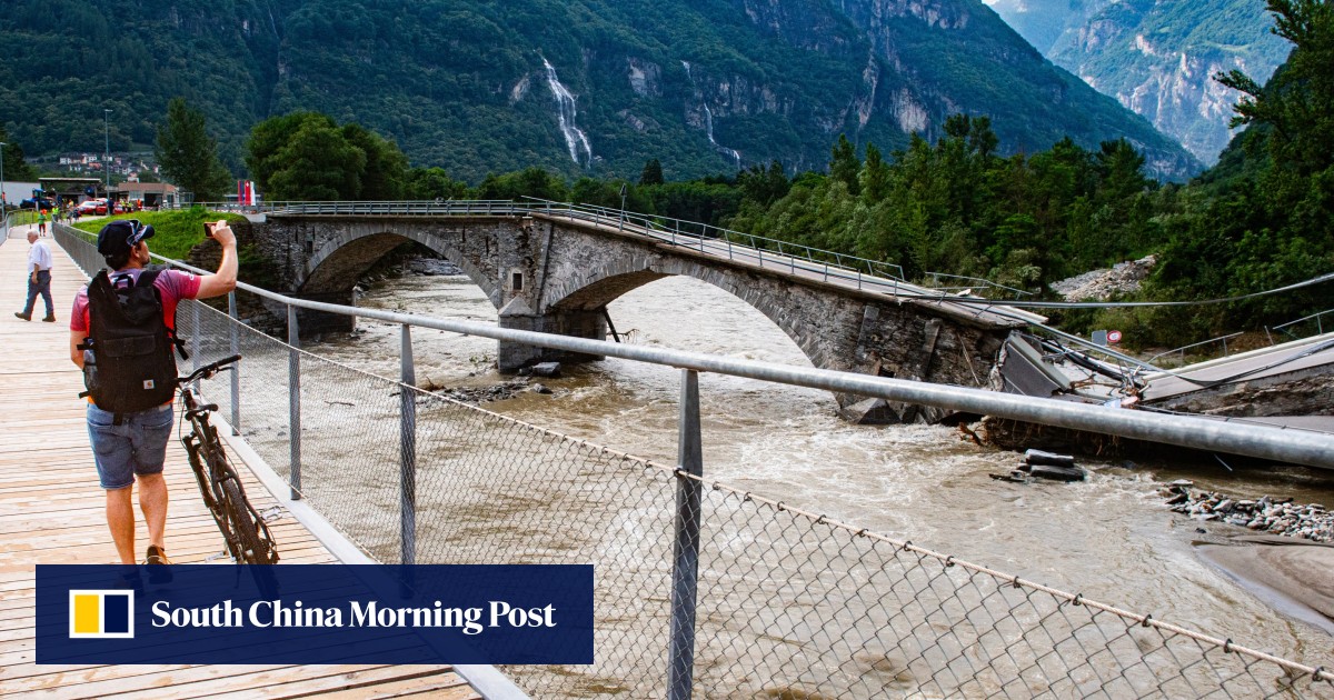 Bei schweren Unwettern in Frankreich, der Schweiz und Italien kamen sieben Menschen ums Leben Bei schweren Unwettern in Frankreich, der Schweiz und Italien kamen sieben Menschen ums Leben