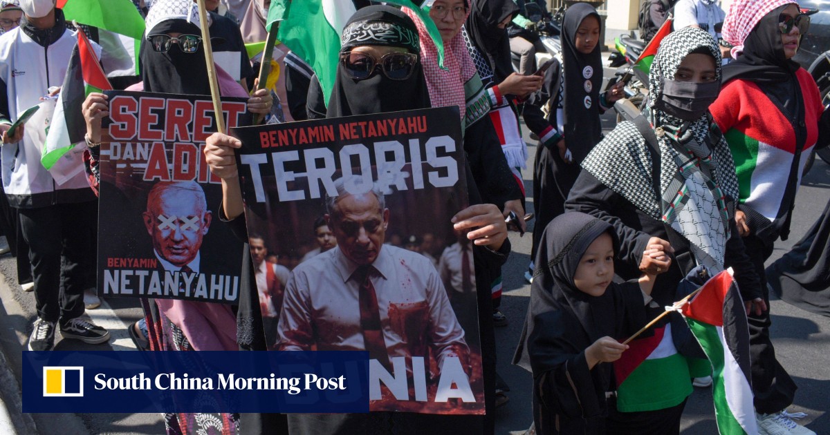 ‘Perbedaan nada’: Anggota kelompok Islam terbesar di Indonesia meminta maaf setelah bertemu dengan pemimpin Israel