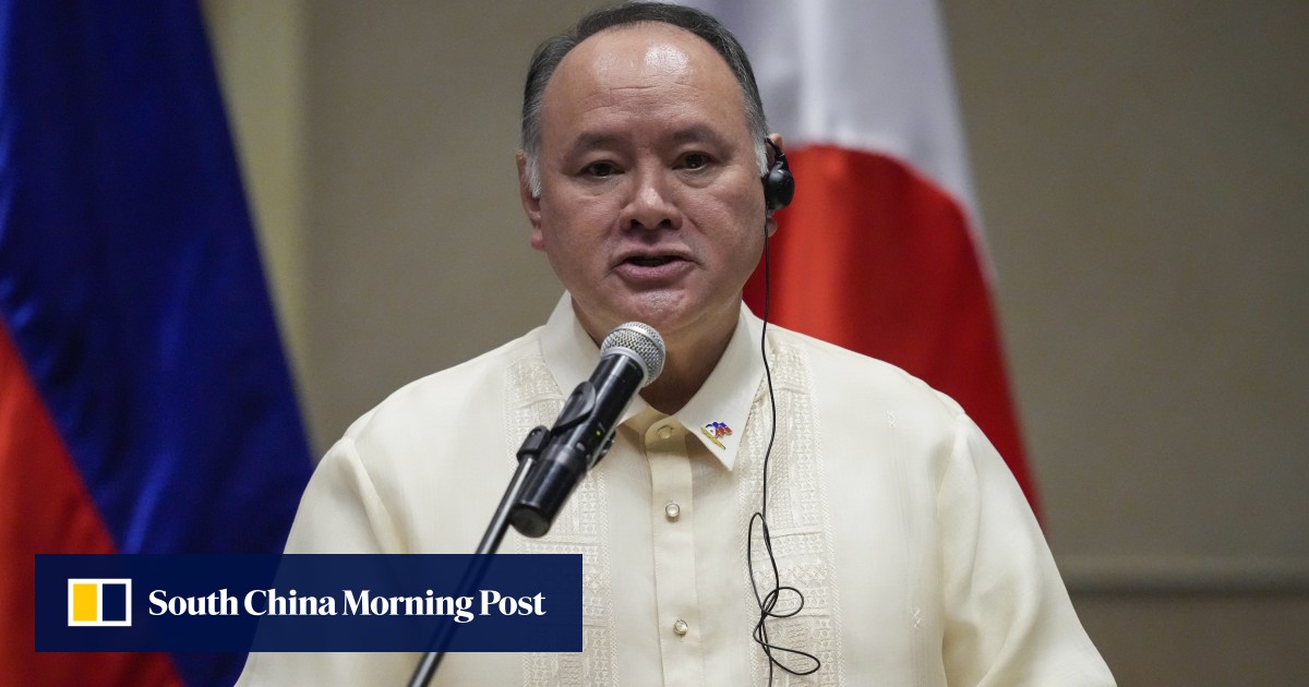 Philippines to forge new defence ties with Singapore amid China tensions